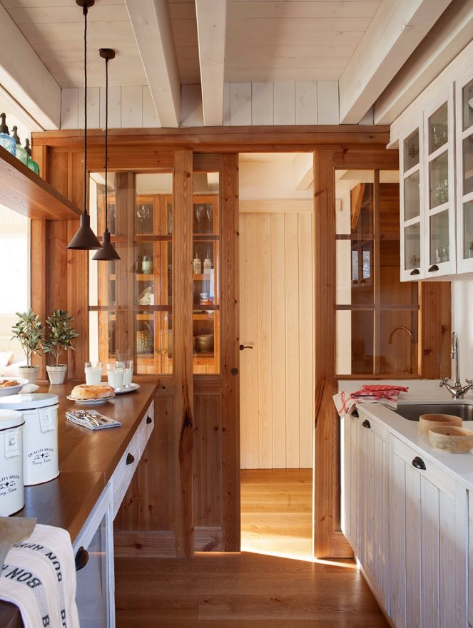 cocina_rustica_con_puerta_corredera_963x1280