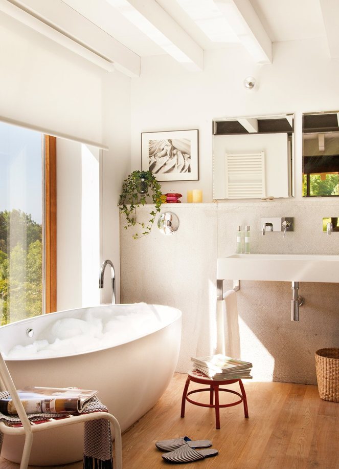 bano_con_banera_exenta_y_bancos_926x1280